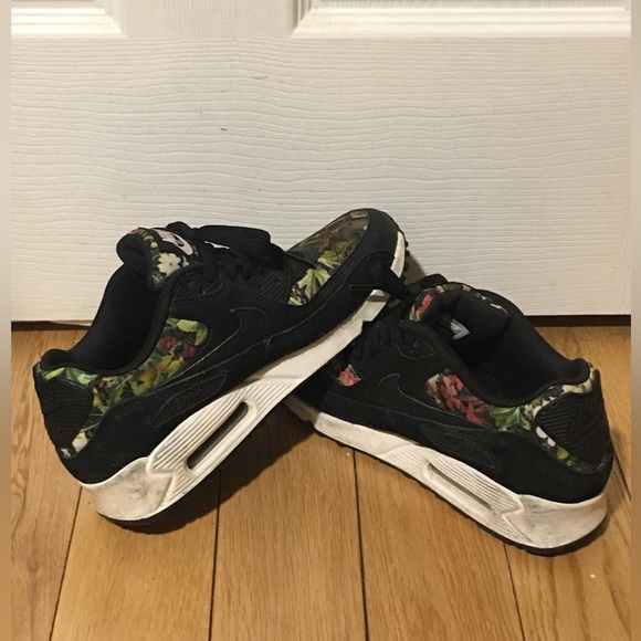 Nike Air Max Floral - Picture 5 of 7